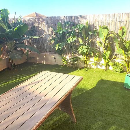 Espacioso Apartamento Con Preciosos Jardines Y Bbq Isla Plana Exterior photo