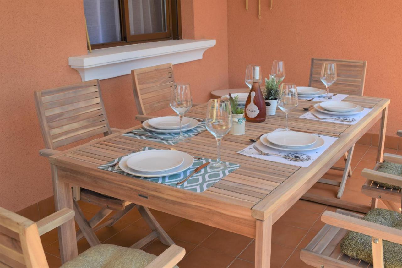 Espacioso Apartamento Con Preciosos Jardines Y Bbq Isla Plana Exterior photo