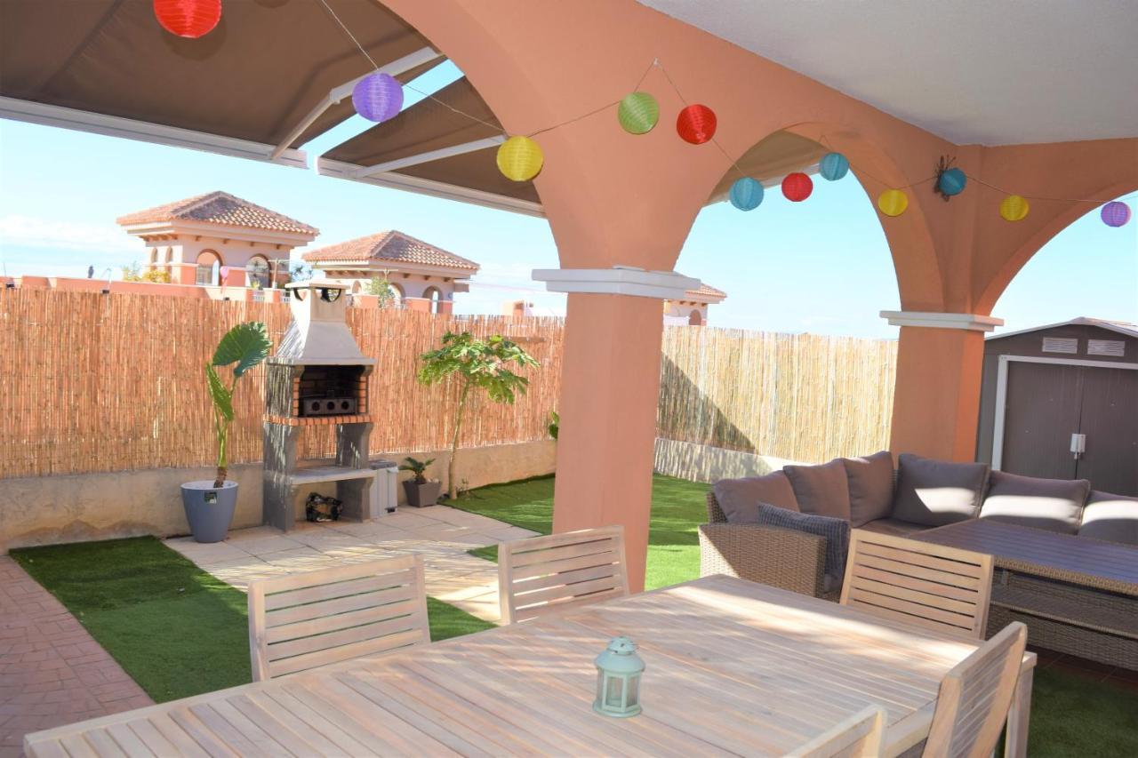 Espacioso Apartamento Con Preciosos Jardines Y Bbq Isla Plana Exterior photo