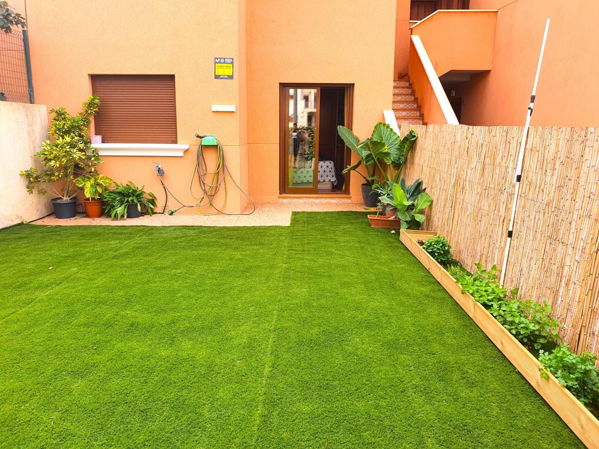 Espacioso Apartamento Con Preciosos Jardines Y Bbq Isla Plana Exterior photo
